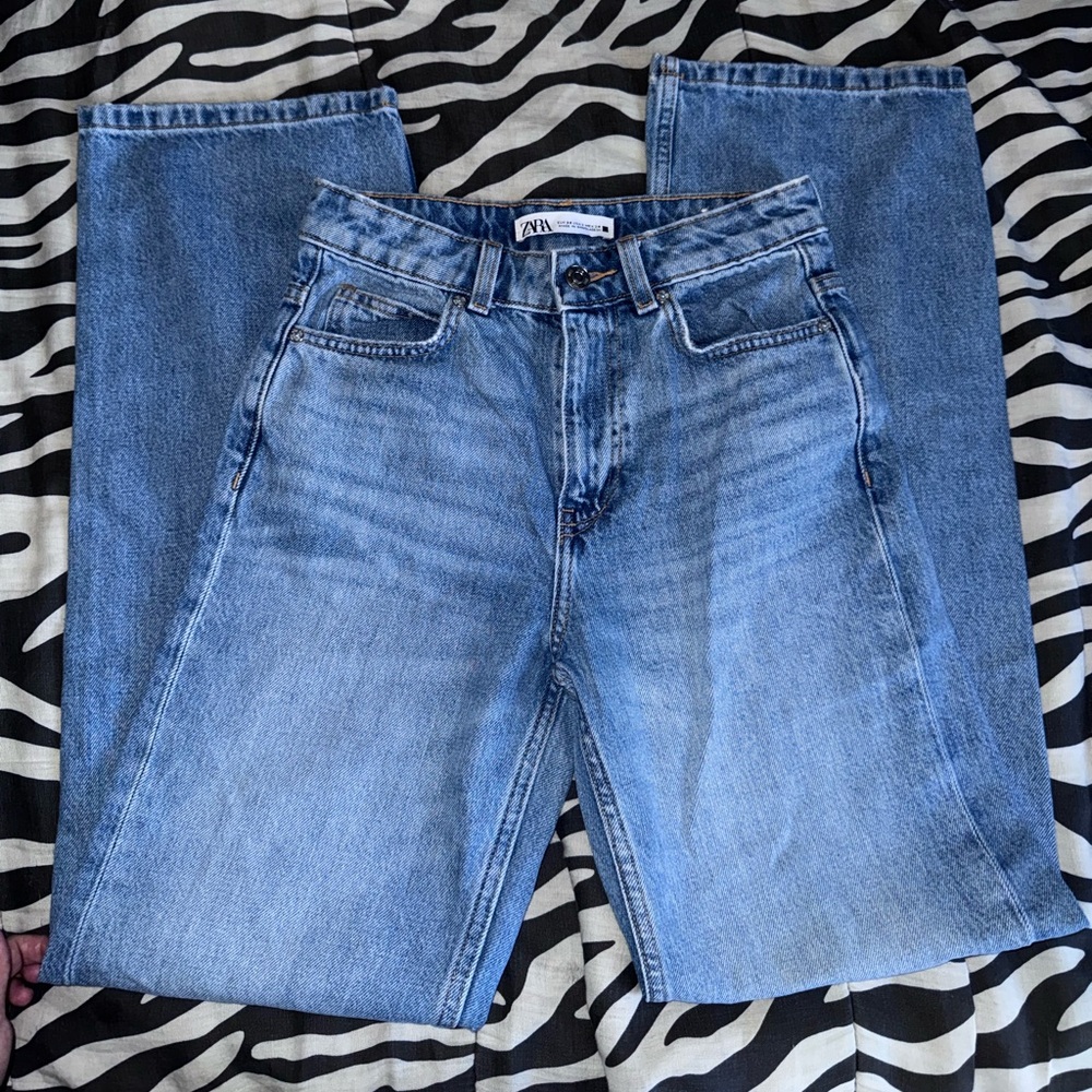 Zara Women’s Classic Denim Jeans